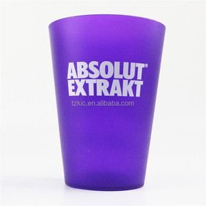 Gobelets en plastique dur transparent givré Party Essentials - Product Image 5