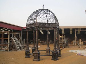 Châu Âu Hiện Đại La Mã Phong Cách Trang Trí Sân Vườn Rèn Sắt Gazebo Thiết Kế Trang Trí Ngoài Trời Thép Pergola Mái Vòm Sắt Thiết Kế - Product Image 4