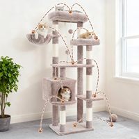 Arbre à chat multi-niveaux de 55,1 pouces avec grande plateforme, griffoir et niche pour chats d'intérieur