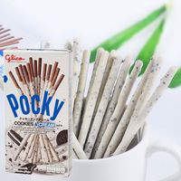 Bâtonnets de biscuits enrobés de chocolat aux fraises crème Matcha Glico Pocky de Thaïlande de haute qualité