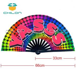 Ventilador de mano de seda de bambú impreso personalizado estilo de arte popular portátil con técnica pintada a mano ventilador de mano personalizado - Product Image 3