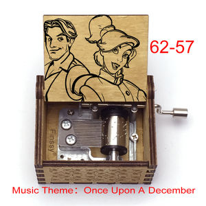 Carillon Vintage in Legno a Manovella con Tema del Film 'Once Upon a December', Decorazione per la Casa, Regalo Promozionale - Product Image 3