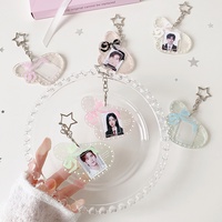 Pendentif en acrylique transparent avec ailes d'ange mignonnes et nœud, cadre photo de 1 pouce pour photos d'identité et porte-photo Purikura pour breloque de sac
