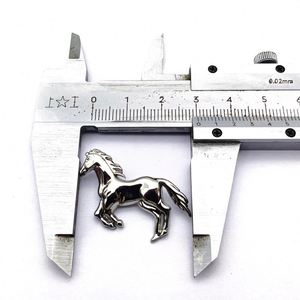 Xuất Hiện Thanh Lịch Tùy Chỉnh Kim Loại Vàng Đen Động Vật Con Ngựa Có Hình Nút - Product Image 3