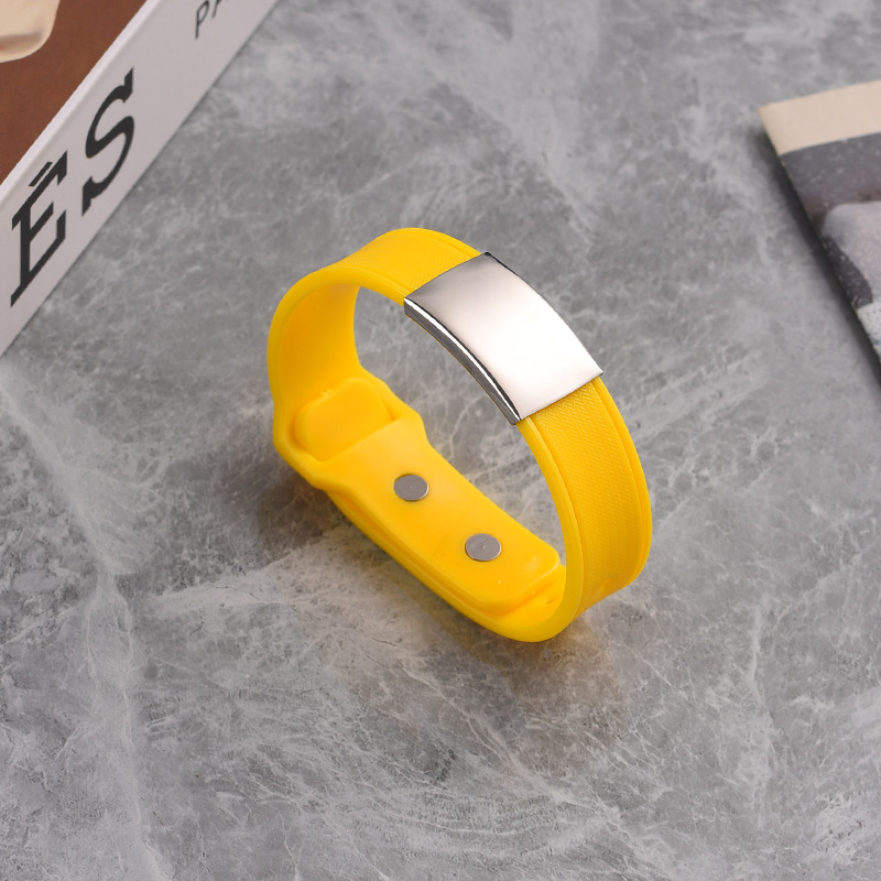 Acero - cinturón amarillo