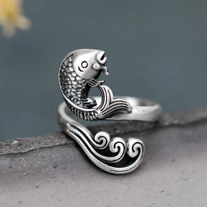 แหวนรูปปลาเงิน ชุบเงินโบราณ รูปทรงสัตว์ สำหรับทุกเพศ ของขวัญเครื่องประดับแฟชั่น - Product Image 2