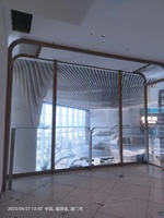 Pantalla LED de Cristal para Señalización Digital Interior, Píxeles de 6 mm, Color Completo, 1920x3840 Hz, Publicidad en Ascensores y Vehículos, Garantía de 1 Año