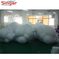 Décoration suspendue géante hermétique au plafond nuage gonflable en PVC pour les événements intérieurs et extérieurs sur scène