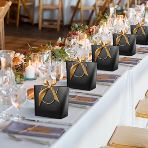 Giá Rẻ Tinh Tế Quà Tặng Bao Bì Phân Hủy Sinh Học Các Tông Màu Đen Mua Sắm Tùy Chỉnh Túi Giấy Với Logo Cho Doanh Nghiệp - Product Image 5