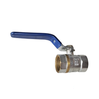 Vanne à boisseau sphérique en laiton durable en gros d'usine précision CNC longue poignée Double filetage interne DN15 vanne d'eau manuelle OEM