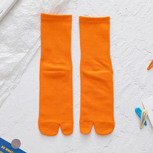 Calcetines Japoneses de Algodón Absorbente con Dos Dedos Separados, Calcetines Tabi hasta el Tobillo, Tejidos con Característica Transpirable para el Verano - Product Image 5