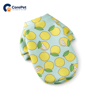 Kleding voor kleine honden en katten met cartoonprint in 20 kleuren en 5 maten, warme top met twee poten
