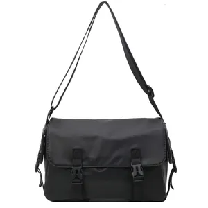 Yeni stil askılı çanta moda renk bloke Oxford Flap büyük kapasiteli omuz çantaları kadınlar ve erkekler için