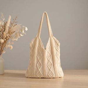 Sac à bandoulière décontracté en tricot torsadé doux à motif losanges vintage pour femme - Product Image 1