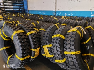 Pneu de camion radial robuste GITI 12.00R24 GAO822 12R24 Pneus d'origine pour les conditions routières - Product Image 1