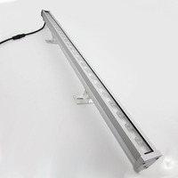 Projecteur mural LED RGBW linéaire en aluminium moulé, étanche IP67, 24V, avec contrôle DMX512, angle de faisceau 10-120° pour extérieur