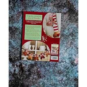 Livre de couture créative de Tilda pour Noël par Tone Finnanger - Livre en excellent état, pliage de livre - Product Image 4