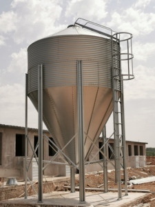 Silos <span class=keywords><strong>de</strong></span> Acero Automáticos para Granos y <span class=keywords><strong>Semillas</strong></span> <span class=keywords><strong>de</strong></span> <span class=keywords><strong>Girasol</strong></span> <span class=keywords><strong>de</strong></span> 3 y 20 Toneladas en Venta, Producto para Fábricas <span class=keywords><strong>de</strong></span> Alimentos para Aves <span class=keywords><strong>de</strong></span> Corral - Product Image 2