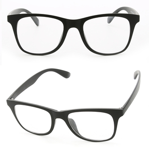 <span class=keywords><strong>Occhiali</strong></span> <span class=keywords><strong>da</strong></span> Sole Magnetici con <span class=keywords><strong>Clip</strong></span>, Montatura Rettangolare TR con 5 Lenti Intercambiabili, Eleganti <span class=keywords><strong>Occhiali</strong></span> <span class=keywords><strong>da</strong></span> Sole per Guida Notturna, per Uomini e Donne - Product Image 6