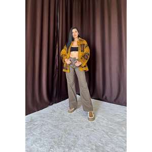 เสื้อโค้ทผ้าฟลีซลายสก๊อตสีมัสตาร์ดสำหรับผู้หญิง สไตล์ลำลองแบบฟูฟ่อง - Product Image 6