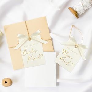 Tarjeta de Propuesta de Dama de Honor con Lazo de Cinta, Etiquetas de Papel con Invitación de Matrona de Honor en Dorado, ¿Quieres Ser Mi Dama de Honor para la Boda? - Product Image 5