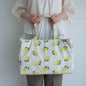 Sac à déjeuner pliable imperméable toutes saisons avec fermeture éclair, motif Mimosa, sac à main portable pour femme, capacité 3L+ - Product Image 1