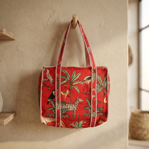 Sac fourre-tout matelassé en coton imprimé à la main avec fermeture éclair, sac à bandoulière réutilisable pour le shopping et les voyages - Product Image 2