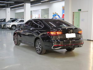 Voiture d'occasion en bon état Volkswagen Lavida 2023 Révisée 1.5L Auto Star Million Limited Trim - Product Image 4