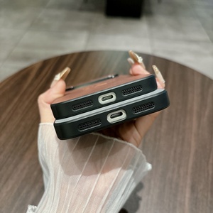 Custodia per Telefono Personalizzata in Pelle PU con Design a Foglia d'Acero per <span class=keywords><strong>iPhone</strong></span> 16 Pro Max 17 Air 15 14 Plus 13 12 11 Pro - Product Image 6