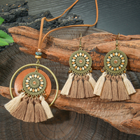 Bijoux fantaisie en vrac bijoux pour femmes de style occidental vintage chaud, boucles d'oreilles et colliers de style bohème bijoux pour femmes
