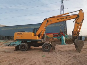 Hyundai R210W-7 Wheel Excavator High Efficiency Strong Power Used <b>Construction</b> <b>Engineering</b> <b>Machinery</b> with Gear Motor Pump 21 Ton - Product Image 2