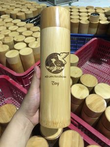 Botella de Agua Térmica de Bambú Ecológica con Frasco de Madera, Logotipo Personalizado, Unisex, con Tapa, Apta para Agua Hirviendo - Product Image 3