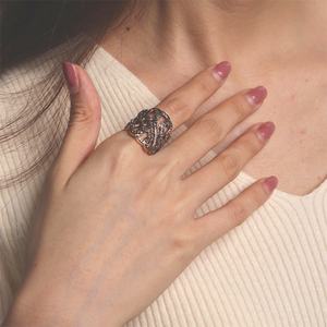 Conjunto de Joyería de Oro Rosa con Cristales: Collares, Anillos y Pendientes para Mujer, Colgantes de Moda, Venta al por Mayor de Dijes a Buen Precio - Product Image 6