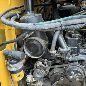 รถตักล้อยางมือสองคุณภาพสูง ยี่ห้อเออร์พิลลาร์ รุ่น 246D ชั่วโมงการทำงานต่ำ เหมาะสำหรับงานก่อสร้างและเกษตรกรรม พร้อมชิ้นส่วนปั๊มมอเตอร์หลัก - Product Image 6