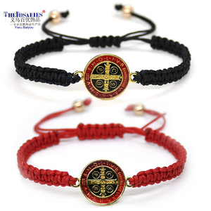 Pulsera trenzada de San Benito con cordón rojo y negro, amuleto de cruz, joyería de regalo unisex - Product Image 3