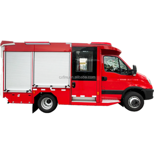 Chine Petit <span class=keywords><strong>camion</strong></span> <span class=keywords><strong>de</strong></span> pompiers en mousse avec réservoir d'eau 1000L et réservoir en mousse 400L Fabricants - Product Image 2