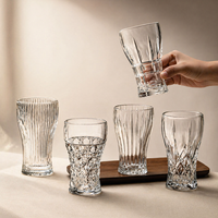 Modern creatief gestreept gedraaid bierglas loodvrij verdikt ambachtelijk bierglas voor bar restaurant feest proeverij dagelijks gebruik