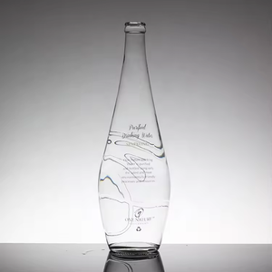 Botella de <span class=keywords><strong>Vidrio</strong></span> Transparente para <span class=keywords><strong>Agua</strong></span> <span class=keywords><strong>Mineral</strong></span> de 700 ml y 350 ml, Venta al por Mayor Personalizada - Product Image 1