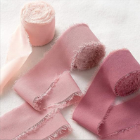 Ruban de Mousseline Brut Frangé Façonné Main Doux Bords Effilochés pour Emballage de Bouquet de Fleurs