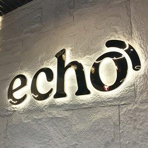 Letrero Luminoso LED Acrílico con Logotipo, 3500K Blanco Cálido, Decoración de Pared para Tiendas, Fácil Instalación - Product Image 1