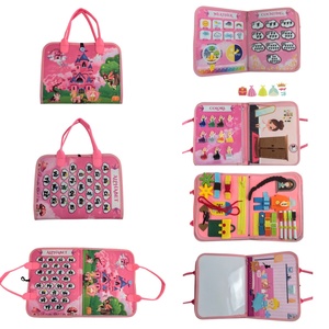 Tablero de Actividades Montessori Personalizado <span class=keywords><strong>para</strong></span> Niños Pequeños, Tablero de Actividades de Fieltro con Diseño de Castillo Rosa <span class=keywords><strong>para</strong></span> Niños, Juguetes DIY - Product Image 1