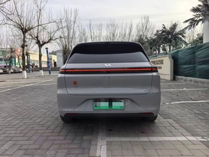Li Auto L6 Híbrido Usado, SUV de Rango Extendido, 1390KM CLTC, 4WD, <span class=keywords><strong>NOA</strong></span>, ADAS, Chip 8295P, Coche Familiar de Lujo de 5 Asientos, Volante a la Izquierda, Cuero Claro, R20 - Product Image 6