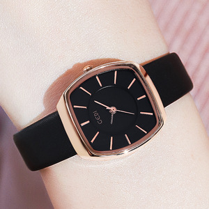 Reloj de cuarzo con esfera negra cuadrada en tono oro rosa para mujer, reloj de pulsera minimalista con correa de cuero negro para mujer, informal, para uso diario - Product Image 5