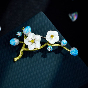Chinese Style Plum Blossom Brooch Copper Alloy Gold Plated Enamel Mother Of Pearl Flower Women's Fashion Corsage Gift - Product Image 4