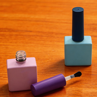 Échantillon personnalisé du fabricant, style luxe, flacon vide pour vernis gel 10ml 15ml, emballage cosmétique unique, gravure pour vernis à ongles et mascara