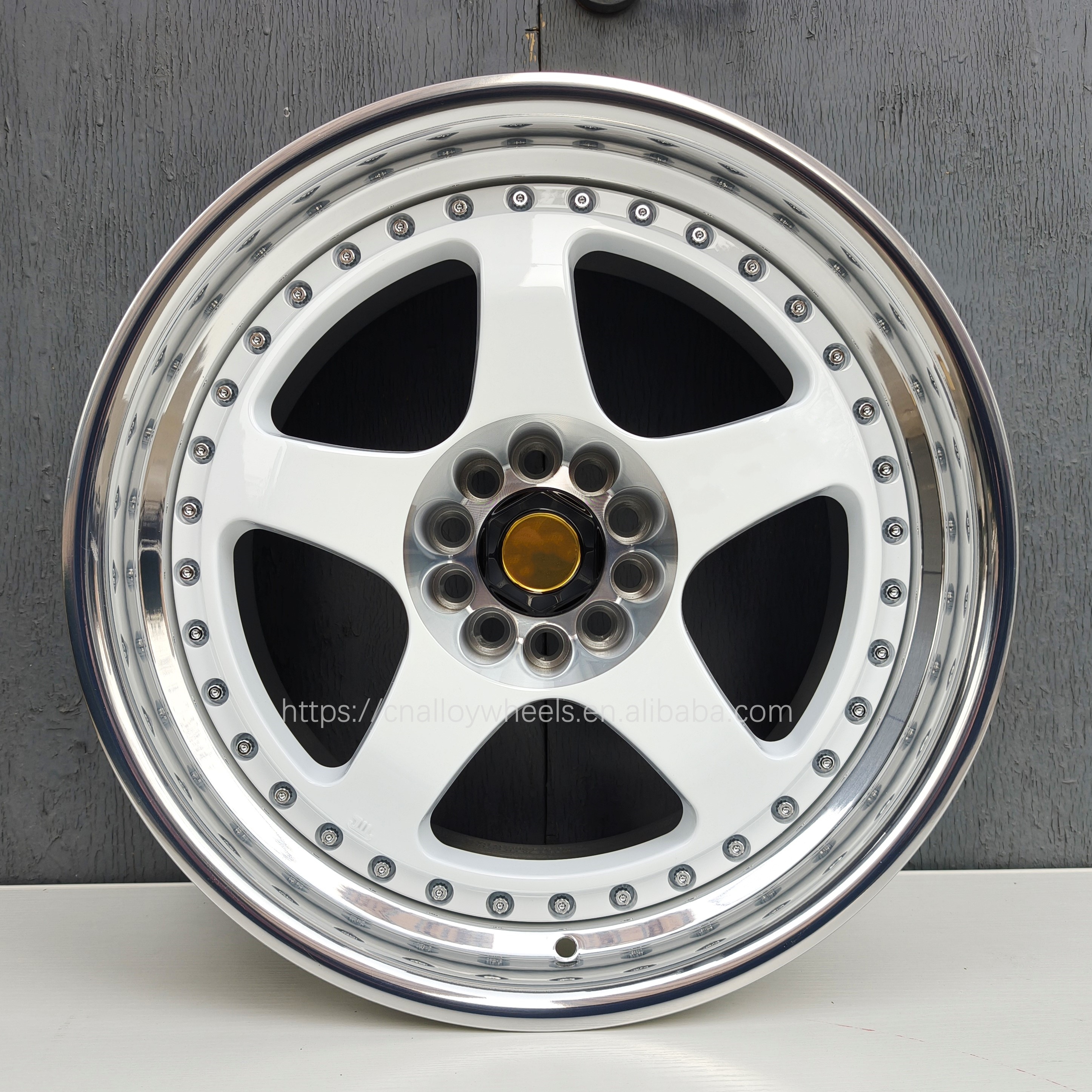 gtr32ホイール 鍛造品】ニッサン BNR32 スカイライン GT-R 純正 16in 8J+30