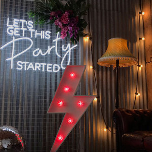 Lets Get This Party Start Arrow Shaped Acrylic Edge Lit <span class=keywords><strong>Led</strong></span> Lights letreros de neón para pared - Product Image 1