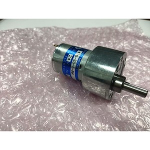 Moteur à engrenages Tsukasa DC 24V 1500 tr/min 56 mm à montage sur bride pour appareils électroménagers - Product Image 1