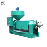 Machine de traitement des noix de palme, machine d'extraction d'huile de palmiste, presse à huile simple pour noyaux de palme dans un moulin à huile de palmiste
