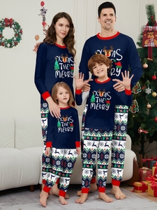 Nouveaux Ensembles Pyjama de Noël pour Tenues de Fête Familiales, Vêtements d'Intérieur Mignons à Imprimé Père Noël, Pyjamas Assortis pour les Fêtes - Product Image 3